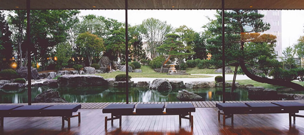 水野美術館ロビー
